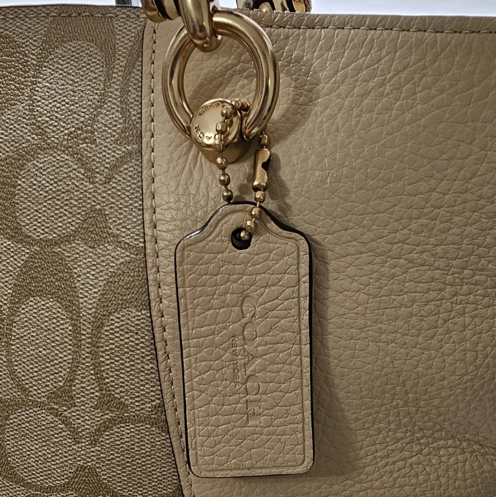 COACH Kacey Satchel/Crossbody Beige and Cream  with Faux Snake Skin  Handles - Picture 12 of 12
